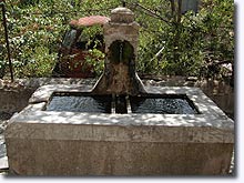 Le Castellet, fountain