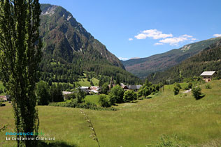 La Condamine-Châtelard, le village