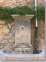 Dauphin, fontaine