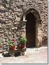 Dauphin, porte ancienne