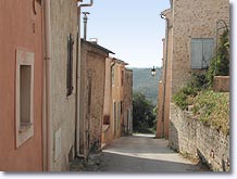 Entrevennes, small street