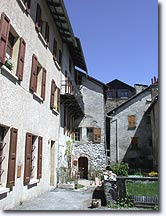 Faucon de Barcelonnette, street