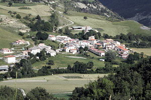 Lambruisse, le village