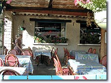 Mison, restaurant terrace