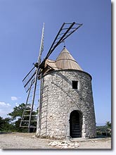 Montfuron, moulin Montfuron, moulin
