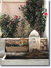 Les Omergues, fontaine Les Omergues, fontaine