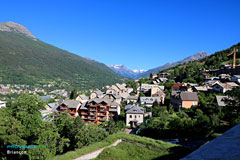 Briançon, vue sur les sommets enneigés