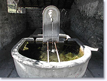 Châteauroux les Alpes, fontaine Châteauroux les Alpes, fontaine