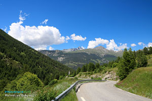 Molines en Queyras, road