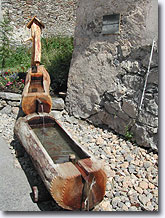 Nevache, fountain-trough