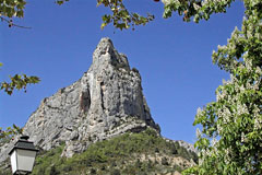 Orpierre, pic rocheux Orpierre, pic rocheux