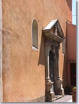 Chateauneuf de Grasse, church door