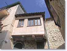 Clans, house