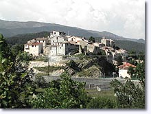 Collongues, le village Collongues, le village