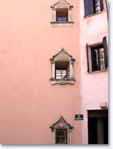 Coursegoules, facade