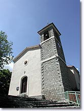 Daluis, church