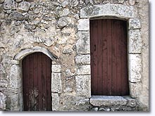 Escragnolles, house