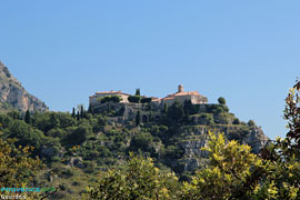  Gourdon, the village