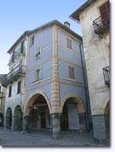 La Brigue, typical houses