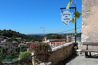 La Gaude, terrasse avec vue sur la mer
