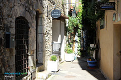 Mougins, street