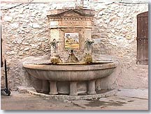 La Roquette sur Var, fontaine