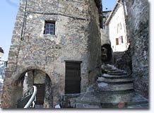 Roubion, rue en calade Roubion, rue en calade