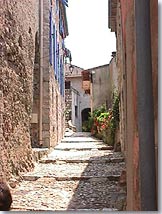 Sainte Agnès, rue en calade