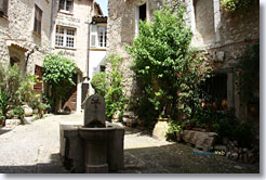  Saint Paul de Vence, fountain