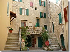 Saint Vallier de Thiey, maison Saint Vallier de Thiey, maison