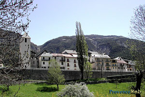 Saint Martin d'Entraunes, le village