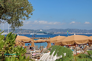 Theoule sur Mer, sunshades and yatch