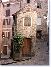Touët de L'Escarène, rue typique Touët de L'Escarène, rue typique