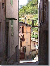 Touet sur Var, tiny street Touet sur Var, tiny street