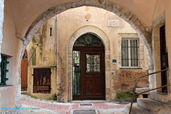 La Turbie, tiny streets