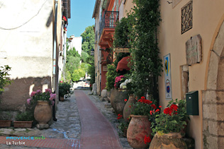 La Turbie, passageway