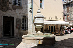 Vence, fountain