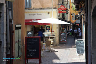 Vence, rue piétonne