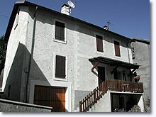 Villeneuve d'Entraunes, house