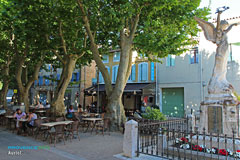 Auriol, terrasse de café