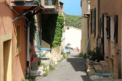 Cabries, street