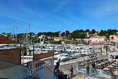 Carry le Rouet, terrasses de restaurants sur le port Carry le Rouet, terrasses de restaurants sur le port