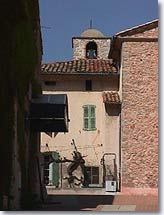 Chateauneuf-le-Rouge, house