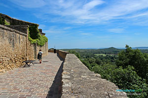 Cornillon Confoux, promenade