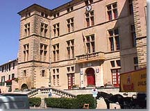 Eguilles, town hall Eguilles, town hall