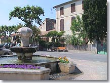 Eyragues - Fontaine