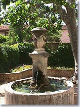 Gemenos - Fountain