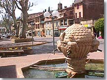 Jouques - Fountain