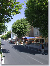 La Ciotat, street and restaurants
