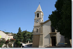 Lamanon, church